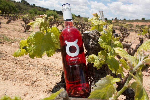 Spanish organic wine Tarantas Bobal Rose